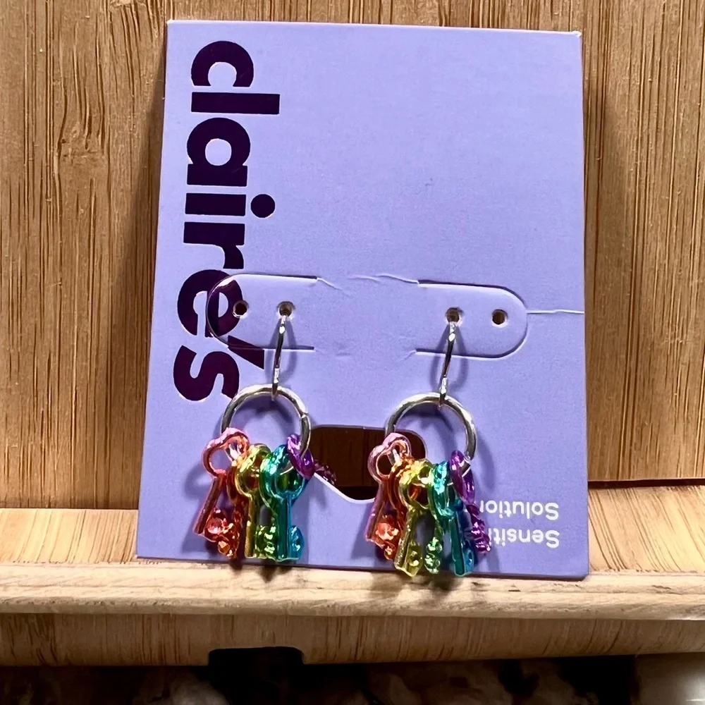 🦋🗝️Collection of Girls' Earrings – NWT – Claire’s✨